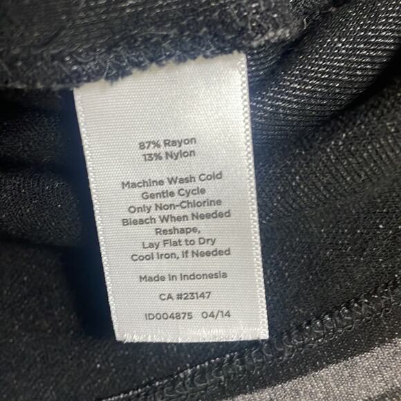 Talbots black/gray striped 3/4 sleeve turtleneck top women's P - Picture 10 of 12